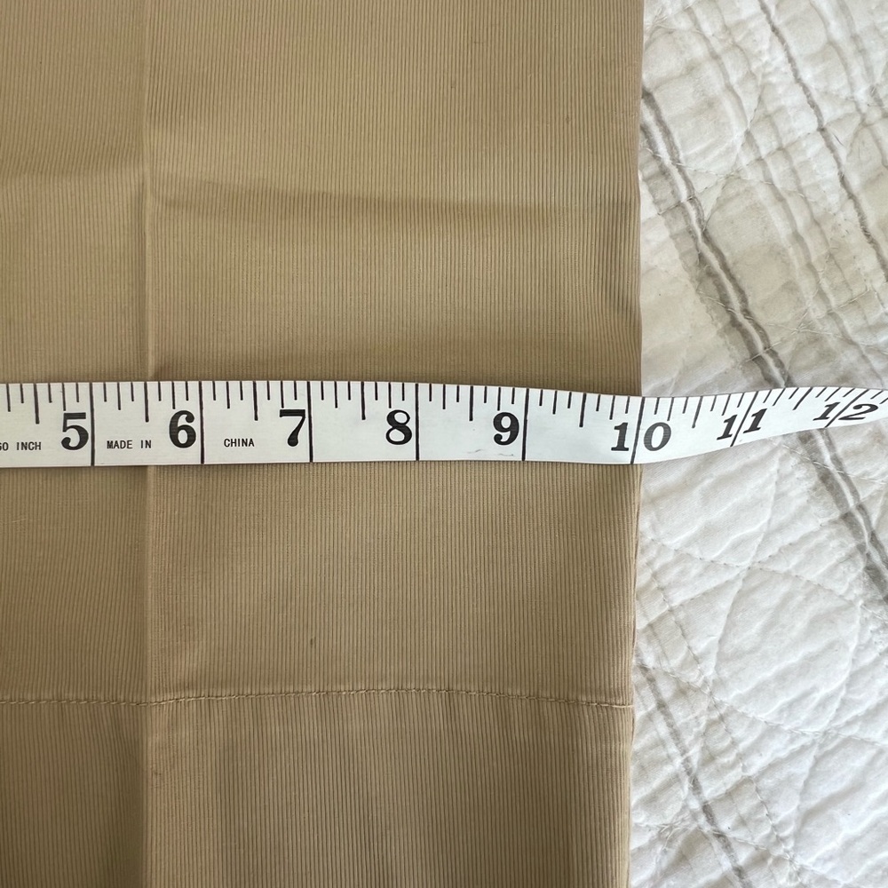 Talbots Women's Flat Front Walking Bermuda Stretch Shorts Khaki EUC Size 2 - Picture 5 of 7